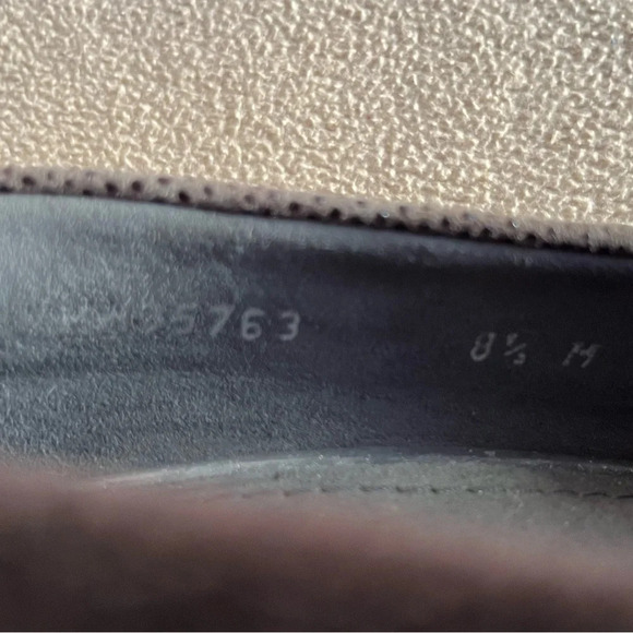 Stuart Weitzman Microdot Pin Dot Pumps - Picture 5 of 5